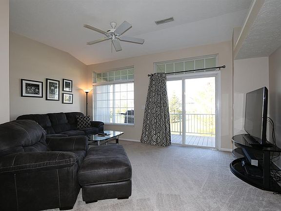 3rd image of 5841 Southwater Dr