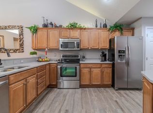 186 Jamie Lynn Cir, Pickerington, OH 43147