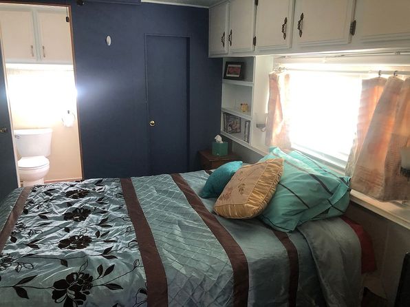 233 N Val Vista Dr #765