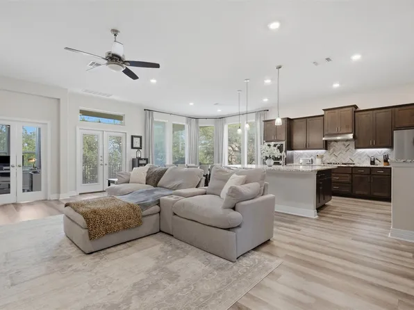 412 Fair Oaks Dr, Georgetown, TX 78628