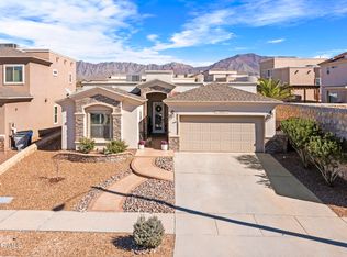 7880 Enchanted View Dr, El Paso, TX 79911