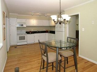 11534 Sunder Ct, Reston, VA 20190