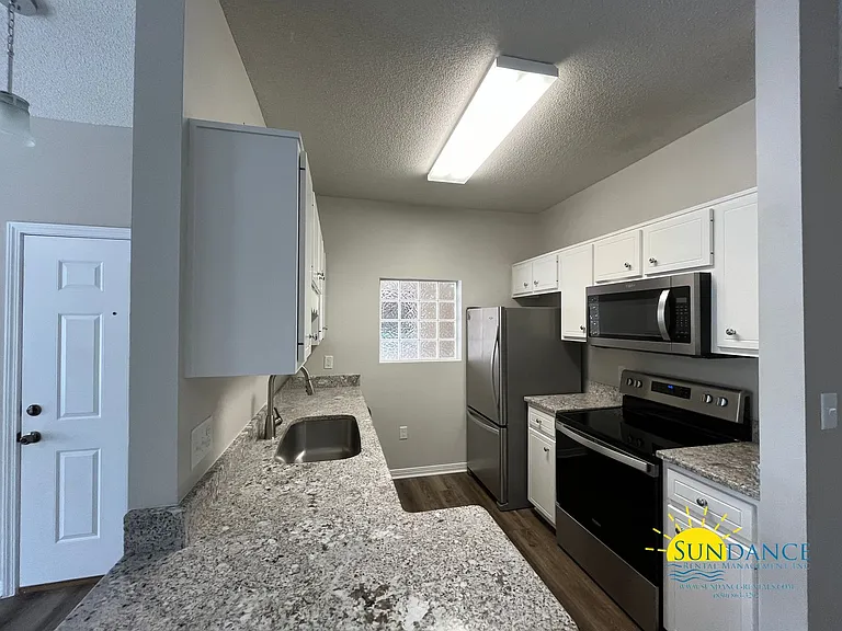 1501 Partin Dr #201 — Photo 3