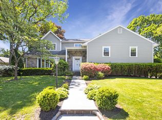 61 Abbey Close, Scarsdale, NY 10583