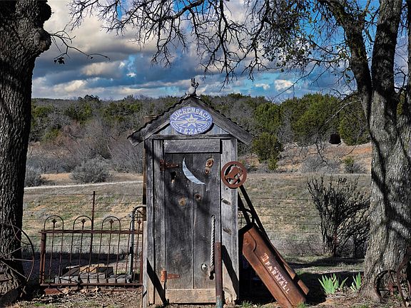 5th image of 600A Wilson Bend Rd