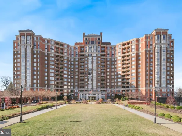 5809 Nicholson Ln APT 305, Rockville, MD 20852
