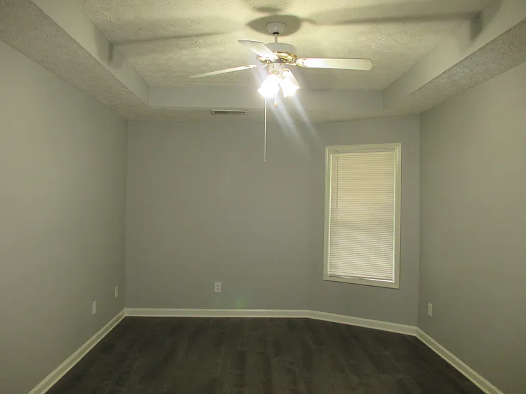 60 Macadamia Ct — Photo 9
