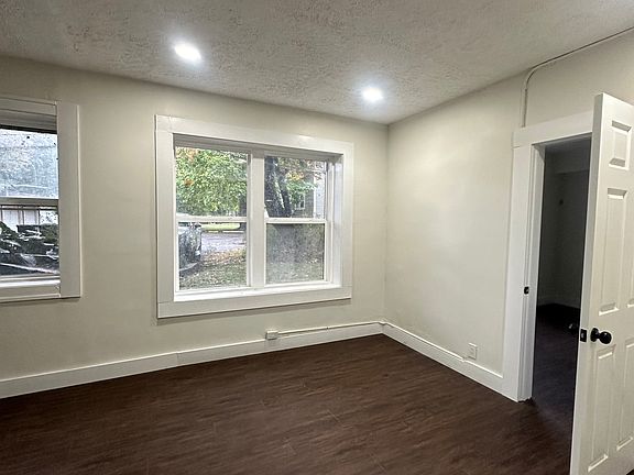 3rd image of 13464 Clifton Blvd #106