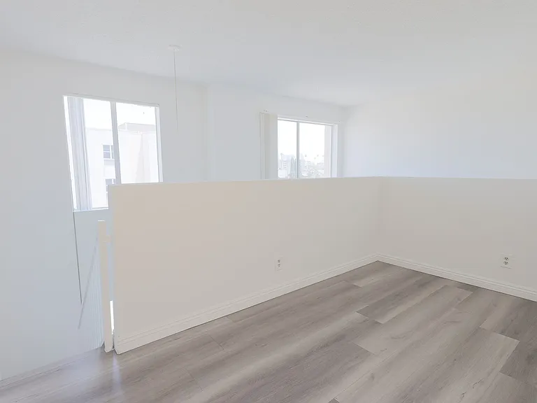 2796 Francis Ave — Photo 16