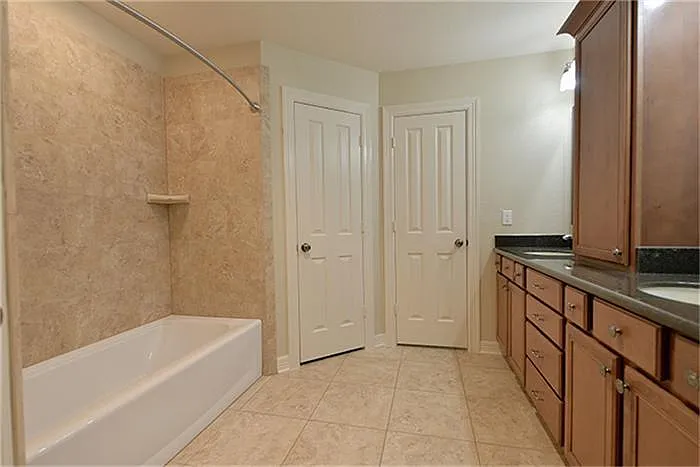 81 Yewleaf Dr — Photo 12