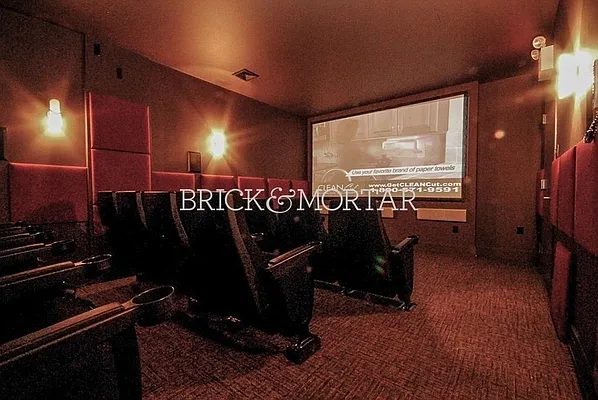 Rented by Brick&Mortar | media 21