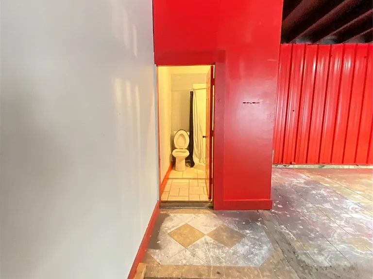 10326 Antoine Dr — Photo 6
