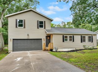 13901 Taft St, Spring Lake, MI 49456