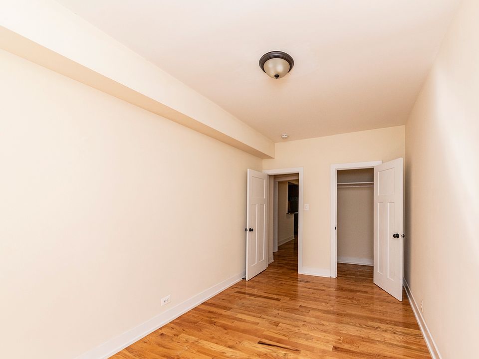 1st image of 3542 N Racine Ave Floor 3