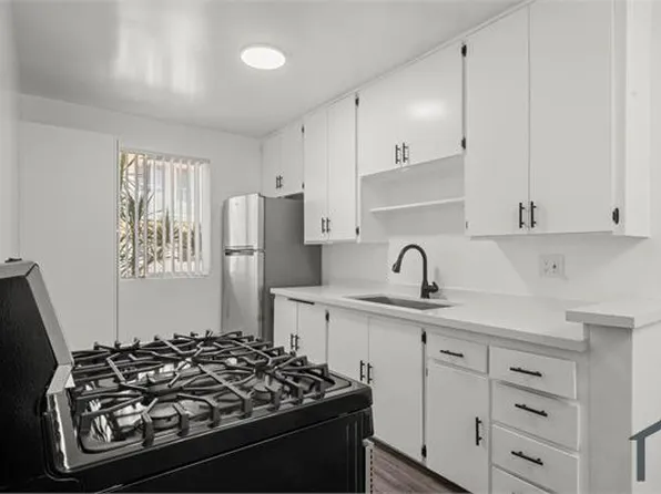 3933 Nicolet Ave, Los Angeles, CA