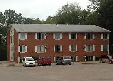 Pine Ridge Apartments — Photo 16