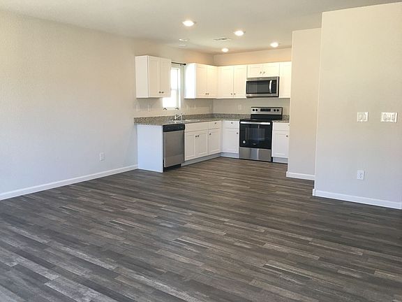 2nd image of 1181 River Valley Cir