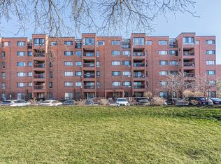 3801 Appian Way APT 403, Glenview, IL 60025