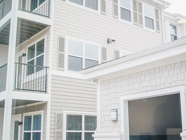 Woodlands Creekside — Photo 18