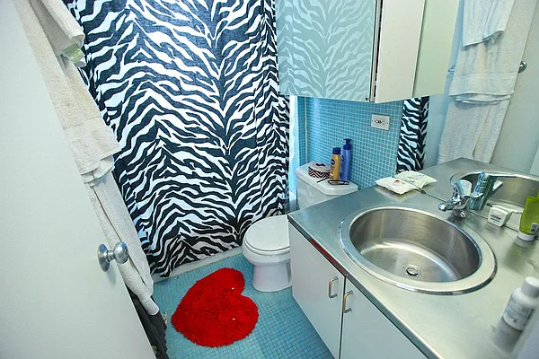 Rented by Keller Williams NYC | media 35