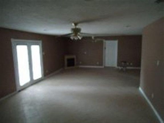 4th image of 720 S 37th St