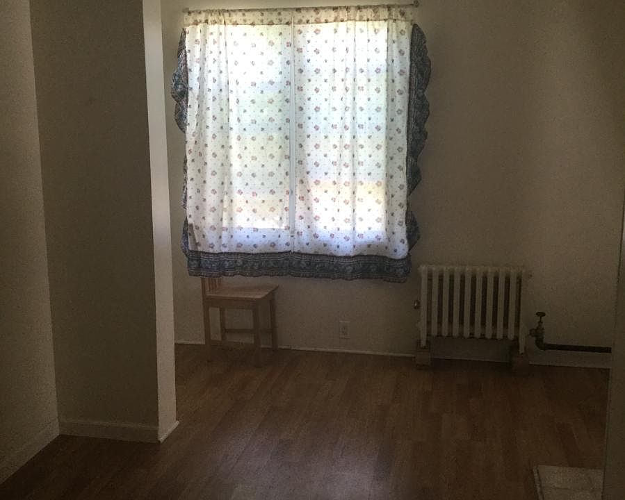 1st image of 15320 Sanford Ave #2