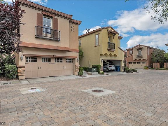 2nd image of 2305 Aragon Canyon St