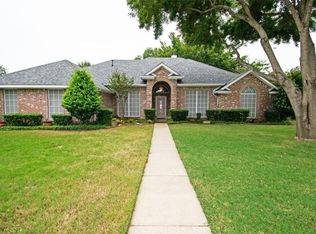 2105 Driskell Ln, Corinth, TX 76210