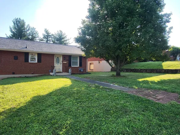 3011 Ferncliff Ave NW, Roanoke, VA 24017