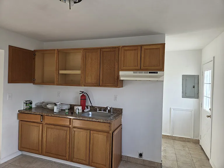 342 Sheridan Dr — Photo 12