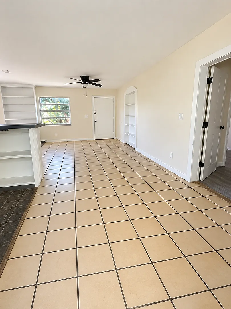 1st Month Free Rent 3 Bed 1 Bath Home | Pet Friendly With Large Fenced Yard | Washer Dryer Hook U... — Photo 2