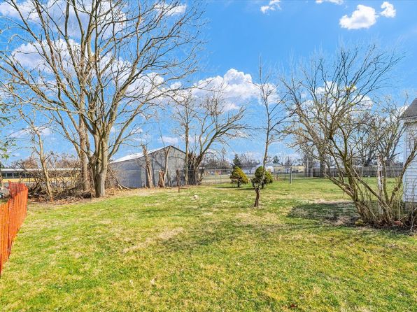 318 N Sheldon St, Rantoul, IL 61866