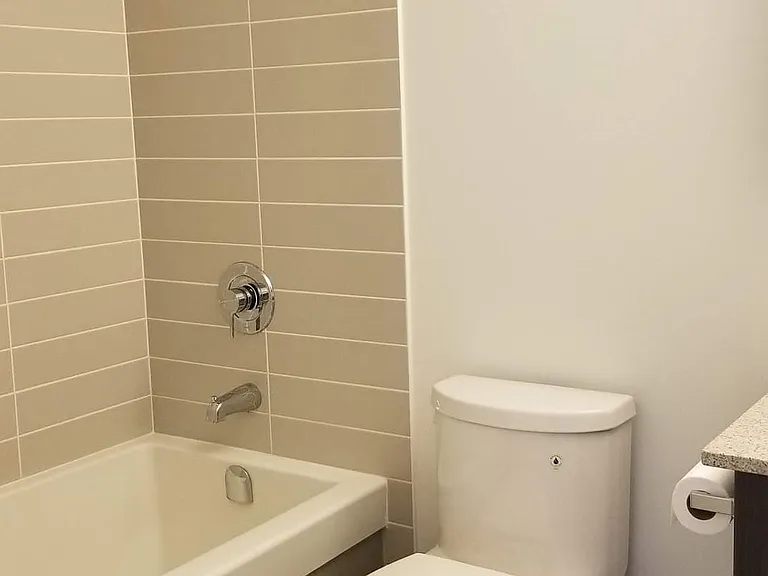 4633 Glen Erin Dr #911 — Photo 10