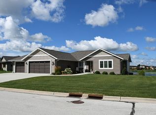 232 Auburn Dr, Sheboygan Falls City, WI 53085