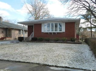 652 Godfroy Ave, Monroe, MI 48162