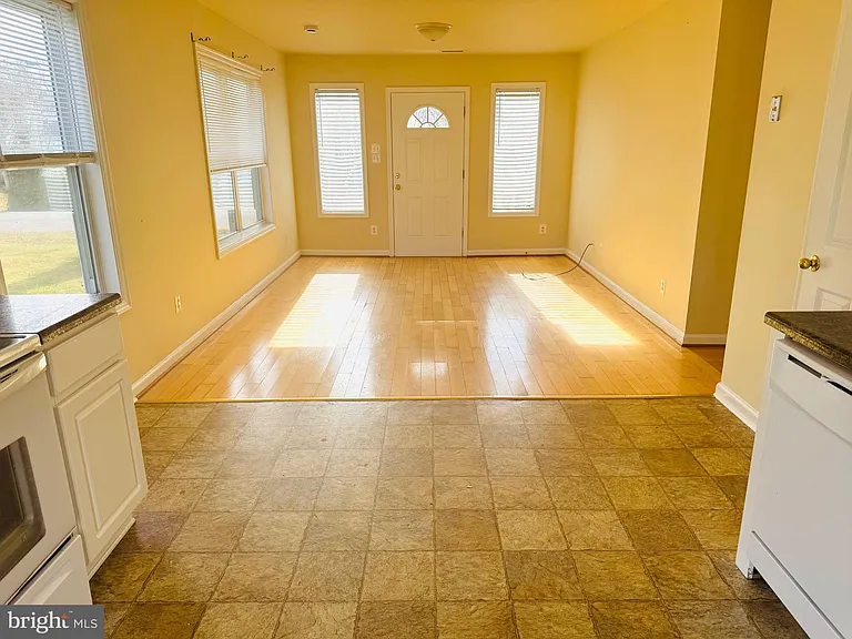 45326 Stark Dr — Photo 11