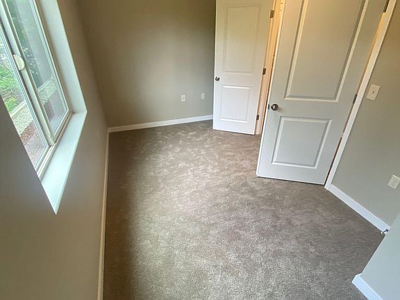 4th image of 2369 SE Kelby Cir