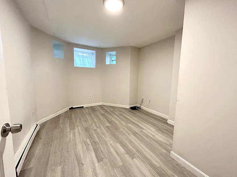 90 Hammond St #1 — Photo 5