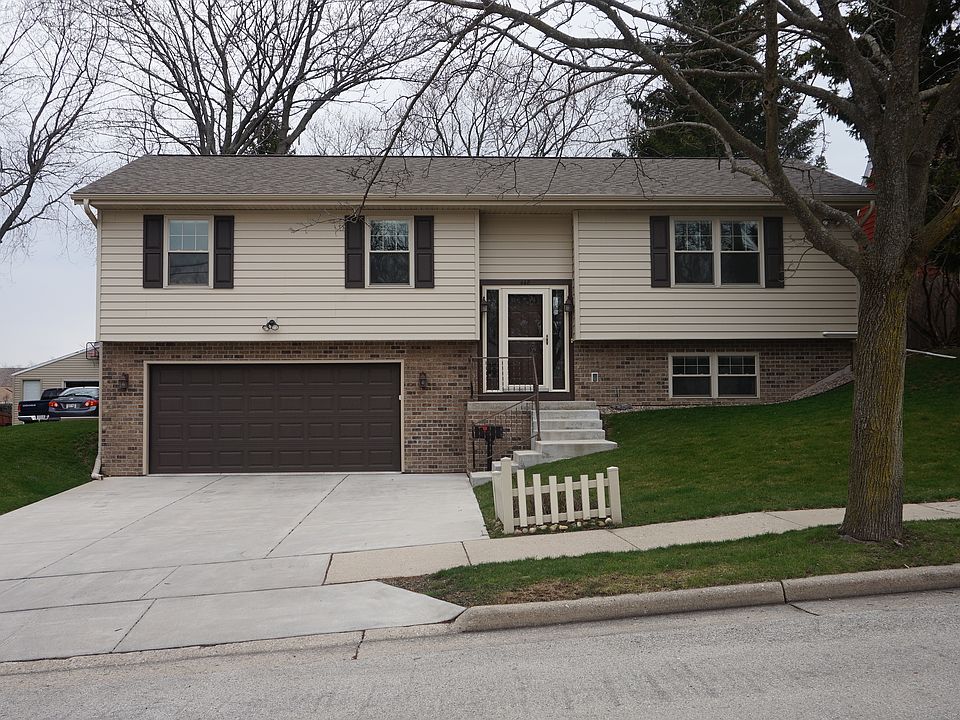 1st image of 448 N Hine Ave