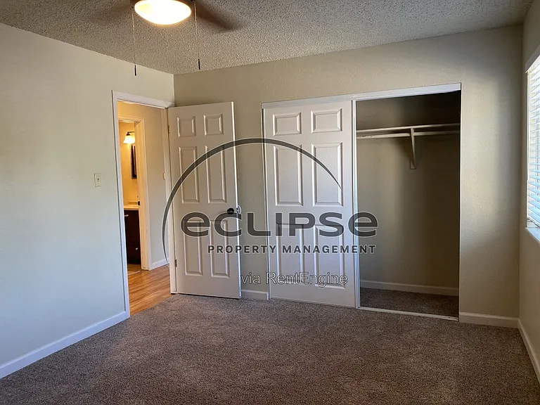 512 Bell Ct #B1 — Photo 12