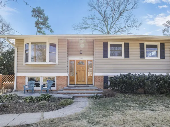 518 Lynch St, Rockville, MD 20850