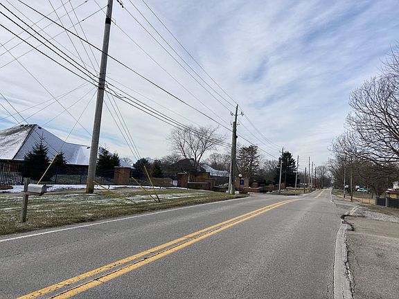 5th image of 314 W Banta Rd