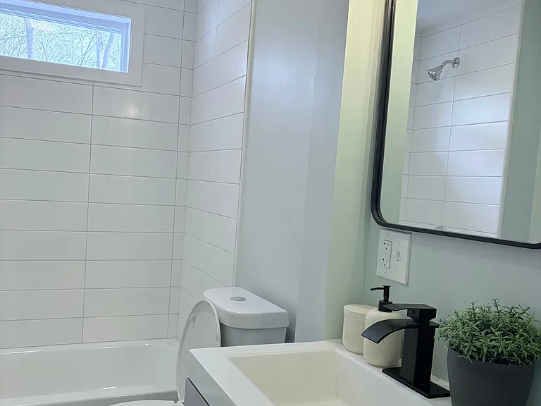 2 bed, 1.0 bath, $2,000 — Photo 7