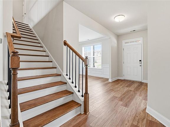 4th image of 3332 Grace Farm Ln