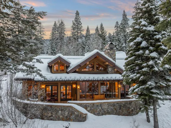 442 Sugarloaf Place, Donnelly, ID 83615