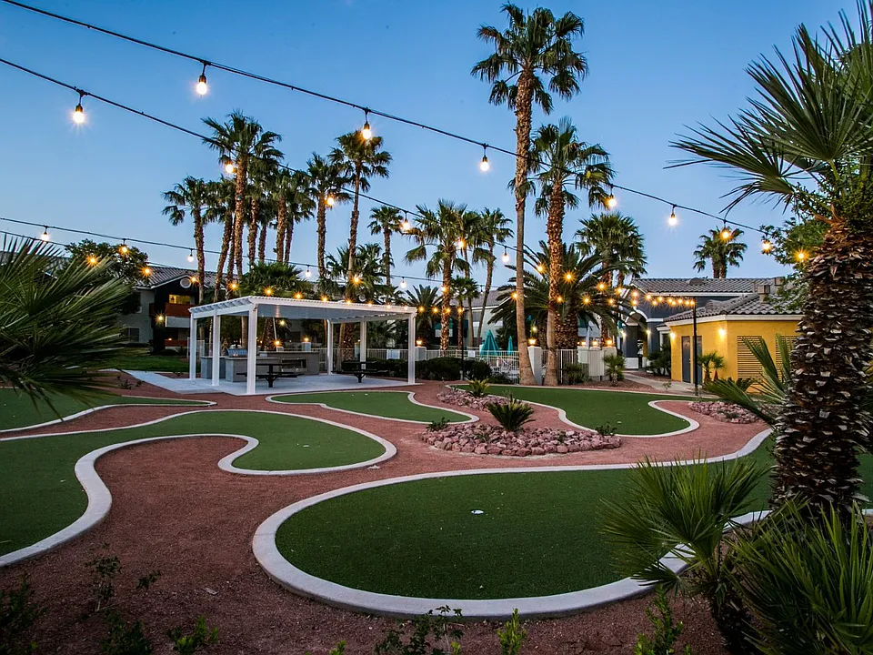 Villas at 6300