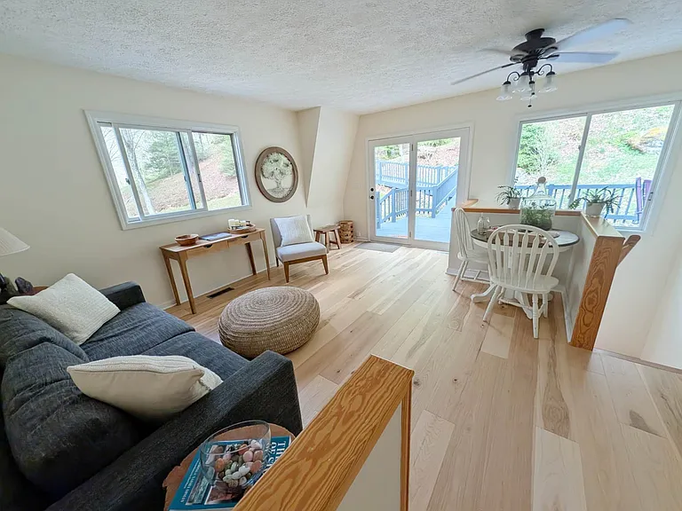 617 Norton Fork Rd — Photo 3