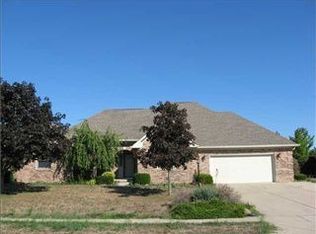 231 Meadowview Ln, Greenwood, IN
