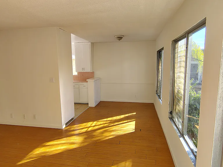 7920 Selma Ave #12 — Photo 4