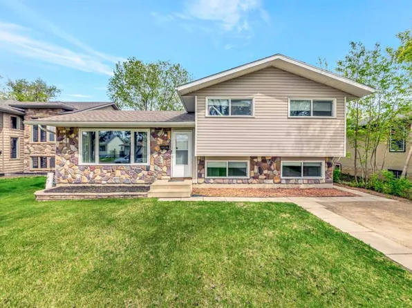 5216 S 46th St, Lloydminster, AB T9V 0C8